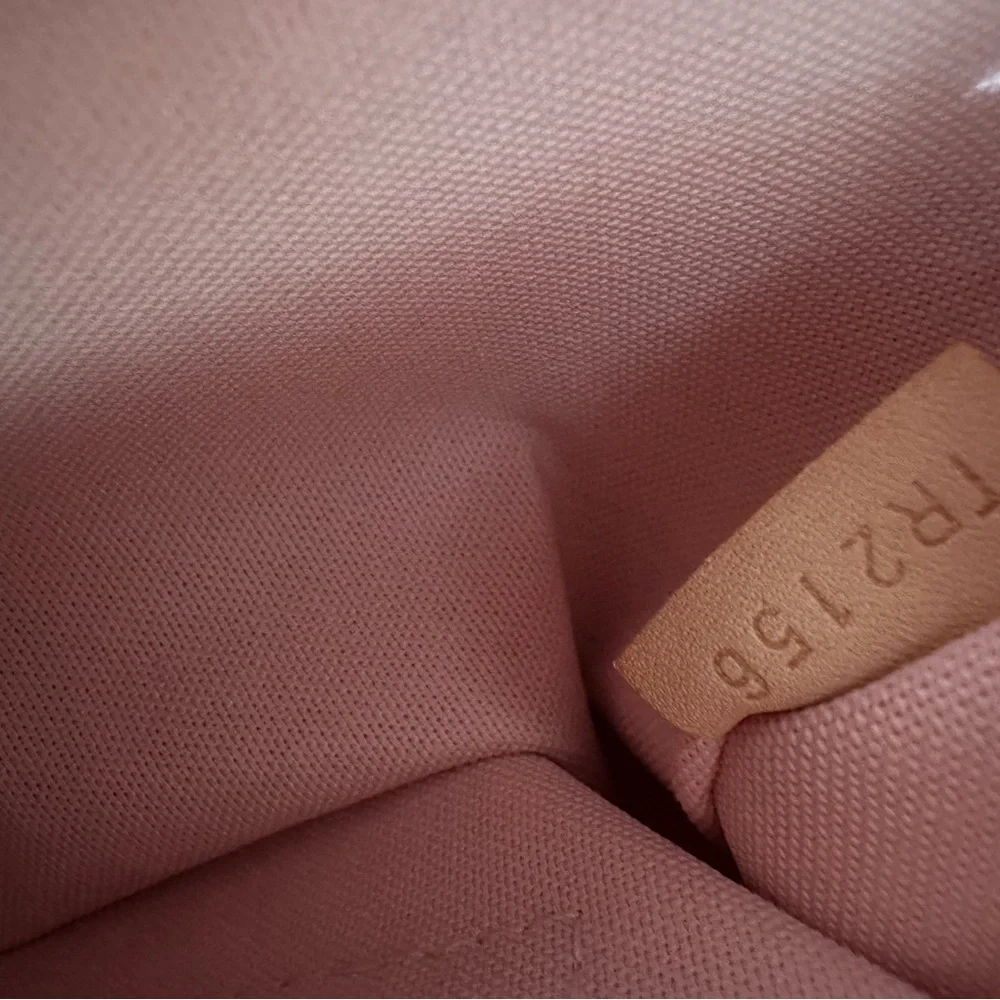 Louis Vuitton Damier Azur Croisette - Picture 13 of 15